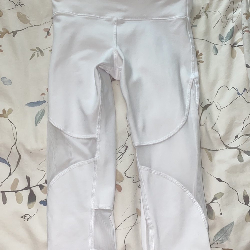 BRIGHT WHITE ALO MESH PANEL LEGGINGS XS
